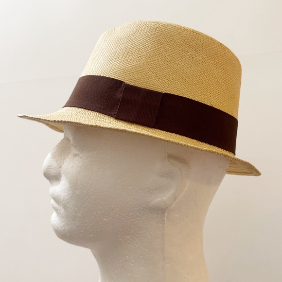 Genuine Montecristi Panama Hat - Picture 2 of 11
